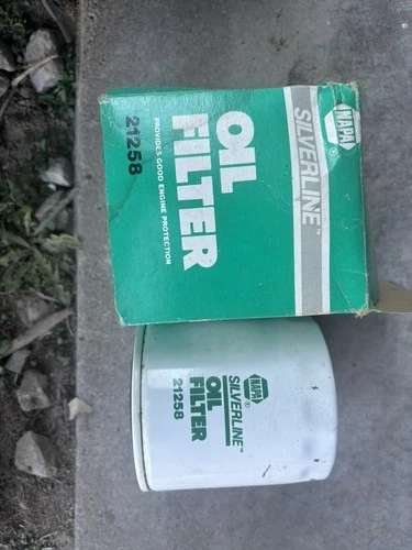 NOS Napa ProSelect/Silver Engine Oil Filter 21258 Same As Wix 51258