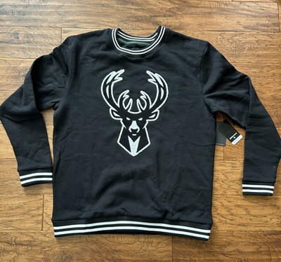 Stadium Essentials Milwaukee Bucks Crewneck Sweatshirt XL Chenille Logo NWT