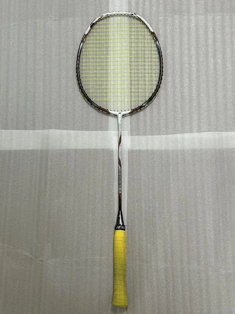 YONEX Voltric 80 バドミントンラケット YONEX VOLTRIC 80 バドミントンラケット バドミントンラケット
