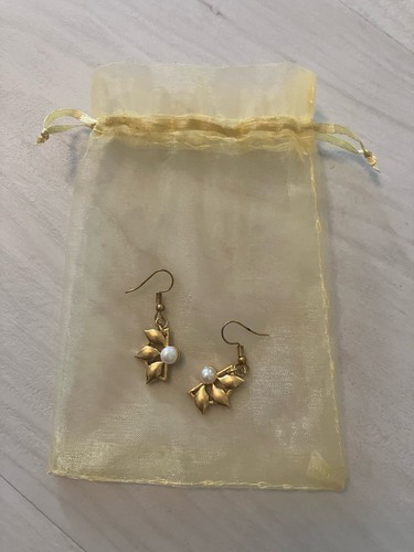 Lulu Frost Rent The Runway Gold Leaf Flower Earrings Pearl White GUC $150 Drop
