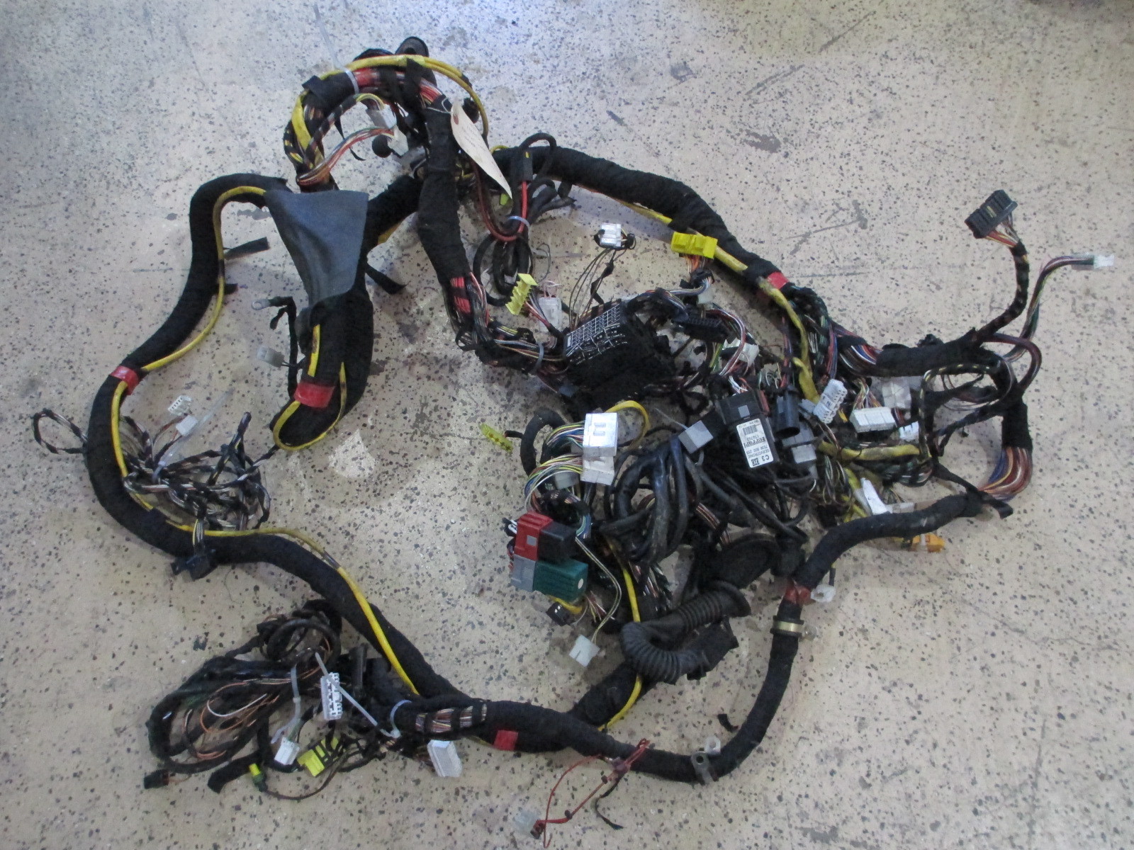 Ferrari 456  Facia Panel Connecting  Cables / Harness # 1178352