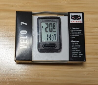 New Unopened Velo 7 Cyclocomputer CATEYE Model: CC-VL520