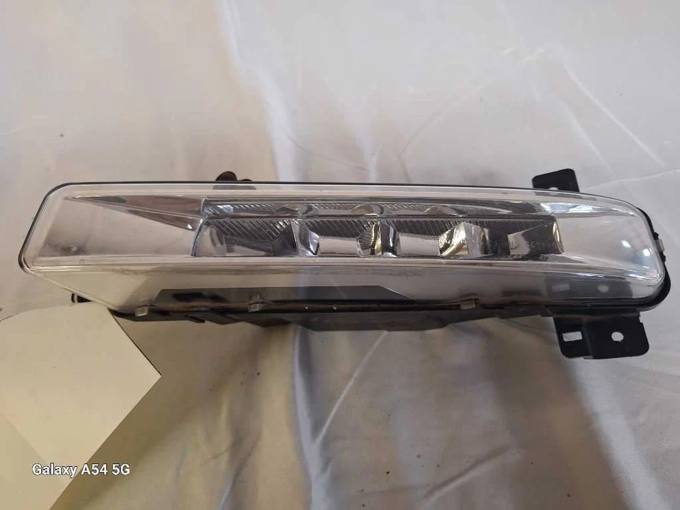 Passenger Right Corner/Park Light Fog-driving Fits 17-19 BMW 530i 251174 - Image 2 of 4