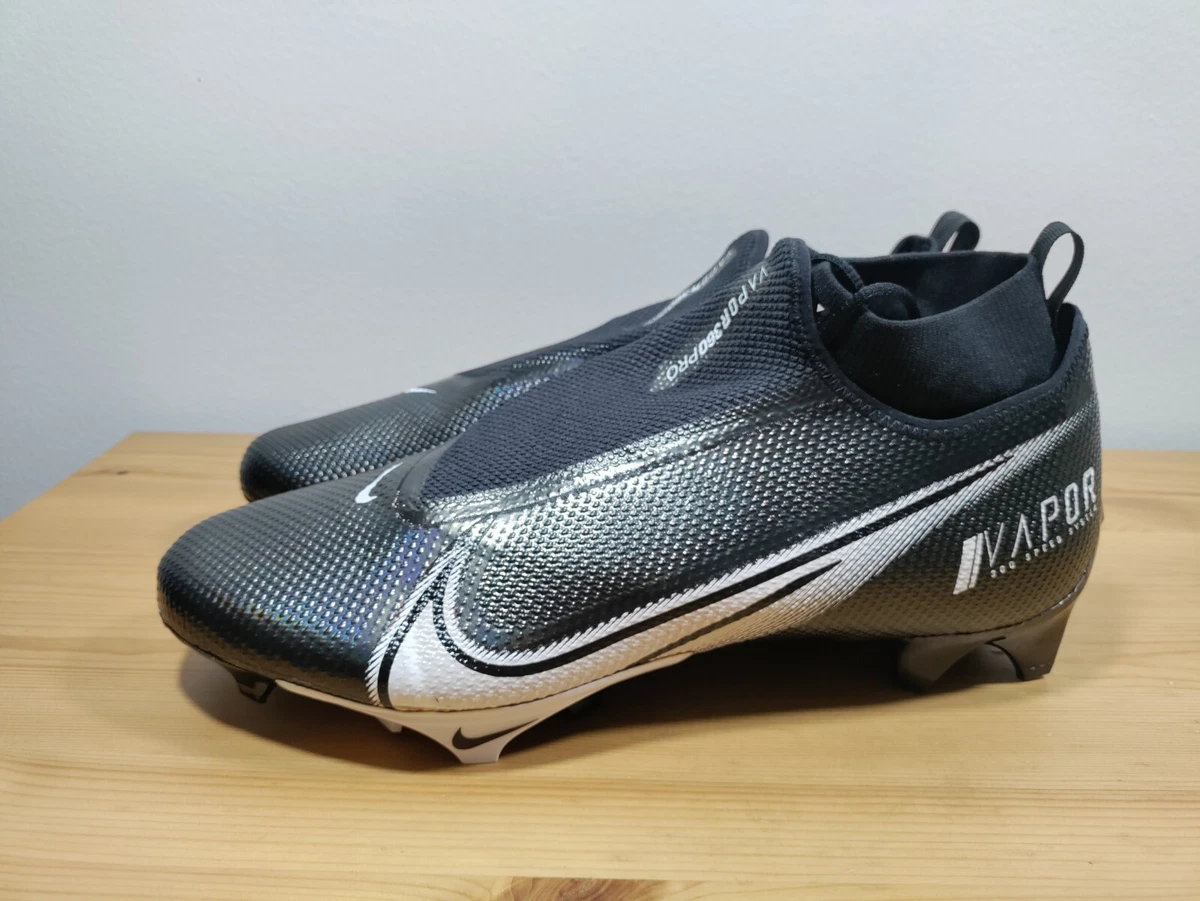 Nike football cleats store size 14