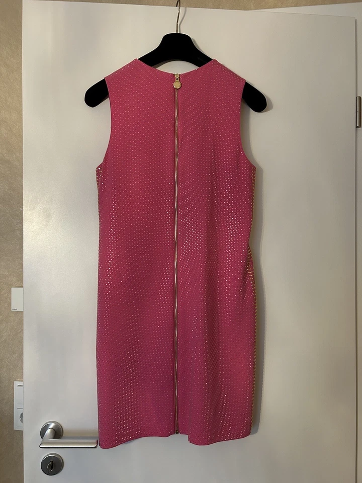 Versace for H&M Kleid Seide Pink Goldene Nieten Barbiecore Gr. 40 Neuwertig - Bild 2 von 4