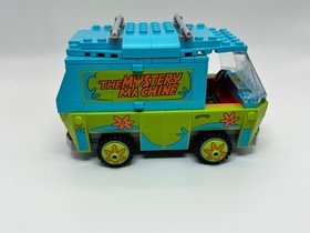 LEGO 75902 Scooby-Doo The Mystery Machine with Minifigures