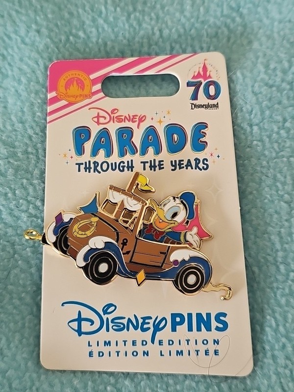 2026 Disneyland 70th Parade Through The Years Donald LE 2000