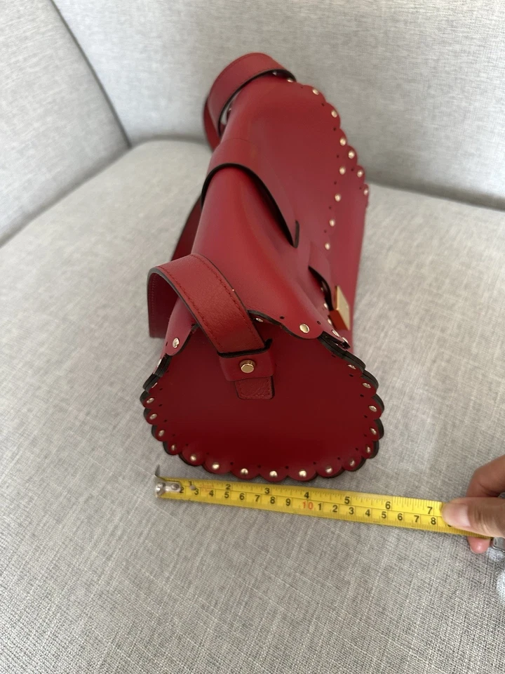 Auténtico bolso bandolera Furla con asa superior de cuero rojo herrajes dorados Foto 2 de 4