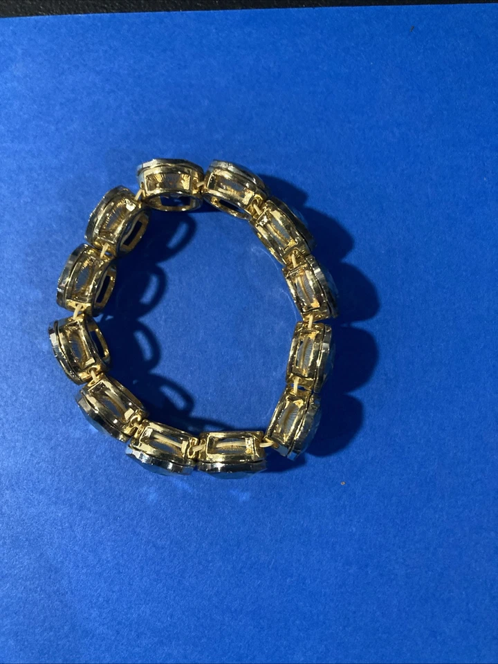 Pulseira elástica marrom cor âmbar acrílico strass - Imagem 3 de 4