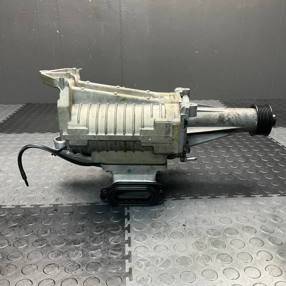 Нагнетатель двигателя в сборе 2006-2009 Range Rover Sport 4,2 л изготовитель оборудования - Изображение 2 из 4