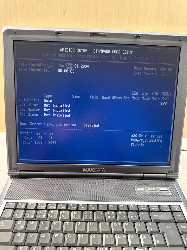 Retro Maxdata M-Book 1200X, Laptop AMD Athlon 2000+, 512 MB RAM, Ohne HDD - Bild 3 von 4