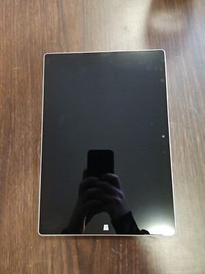 Microsoft Surface 3 3 64GB, Wi-Fi, 10.8-Inch - Silver Tablet