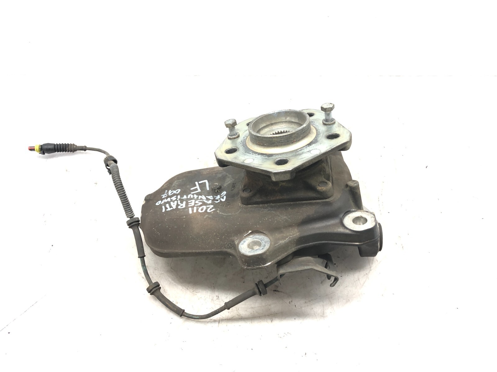 2011-2019 MASERATI GRANTURISMO S M145 LEFT DRIVER FRONT SPINDLE KNUCKLE HUB OEM