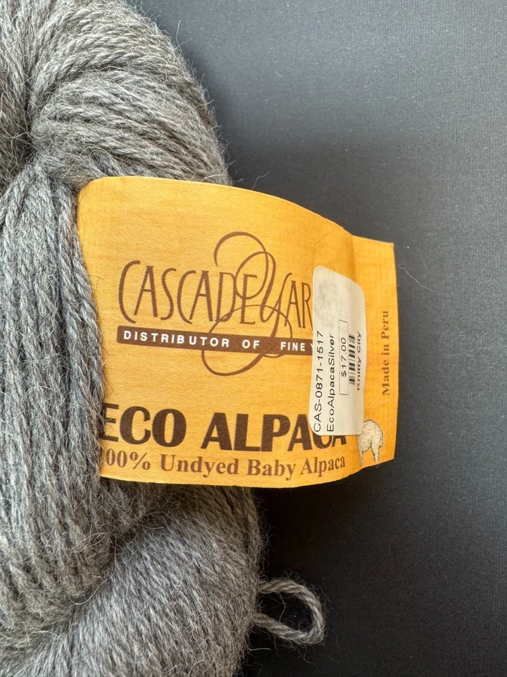 (2) CASCADE ECO ALPACA YARN - Undyed Baby Alpaca Grey & White 220 yds - Image 3 of 4