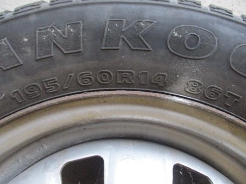 !!! 4x Winterreifen 195 / 60 R14 86 3-5mm + 4x Felgen 5,5Jx14 ET46 Hyundai !!! - Bild 9 von 23