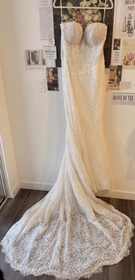 Martina Liana Ivory Sweetheart Mermaid/Trumpet Lace Beaded Train Dress 18