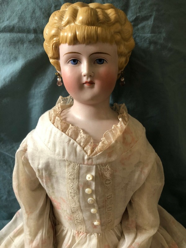 ANTIQUE GERMAN  PARIAN  DOLL  By ALT, BECK, & GOTTSCHALK Marked 1009 XX 12