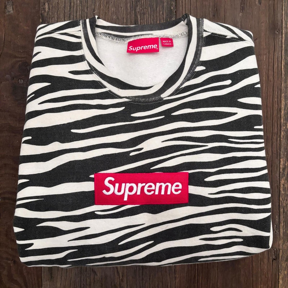 Supreme Zebra Box Logo Crewneck Size Large | eBay Supreme Zebra Box Logo Crewneck Size Large | eBay