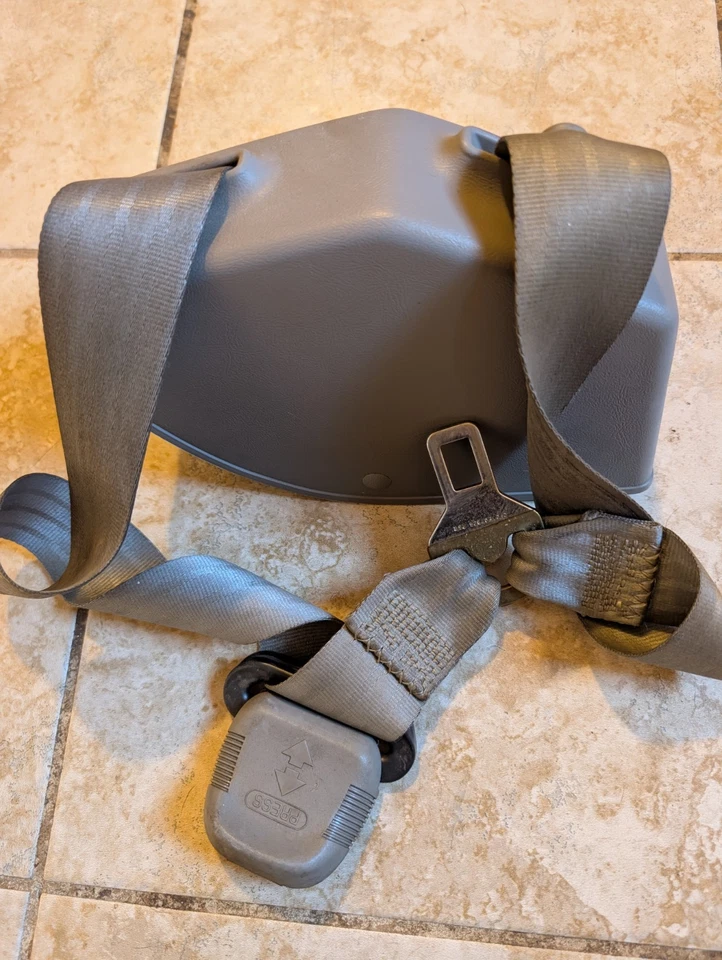 95 96 97 98 Silverado GMC Sierra Cinturón Rectractor CABINA DE PIE "PASAJERO" GRIS Foto 2 de 4