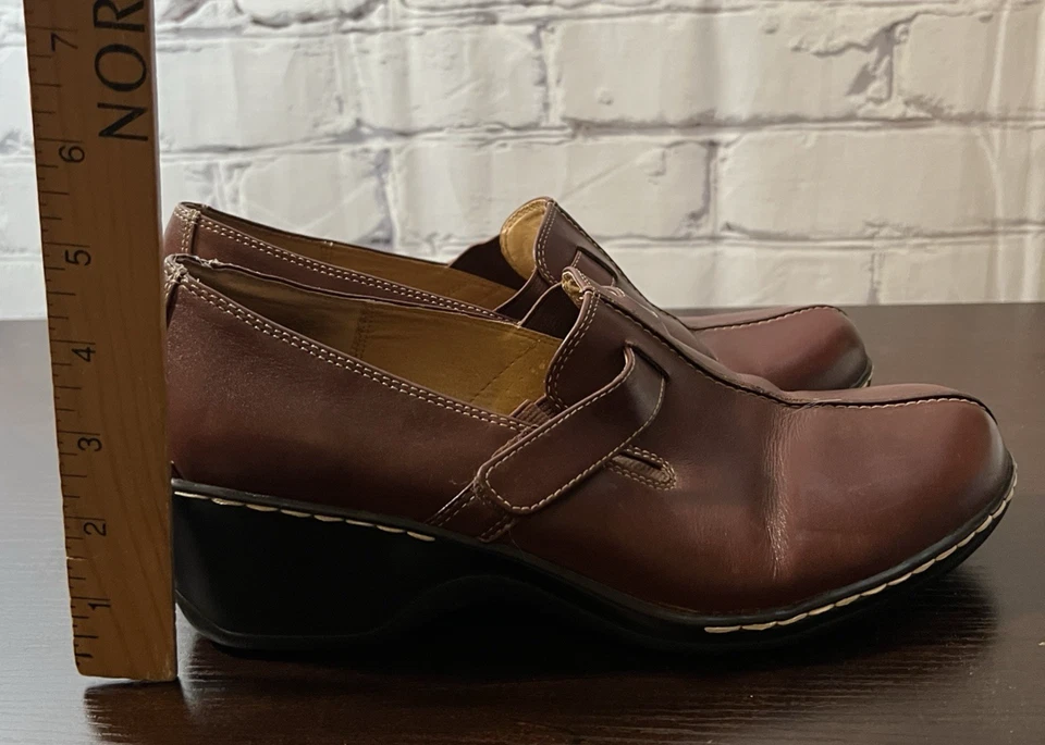 Softspots Comfort Leather Slip On Shoes Size 10M Brown Cushioned Loafers Wedge - Image 4 of 4