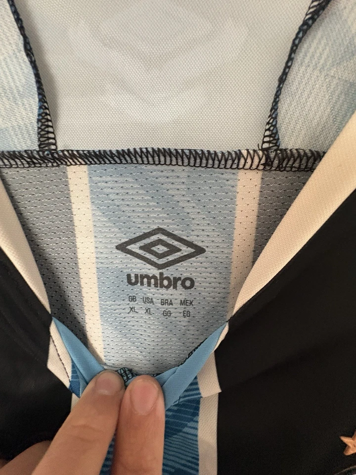 Gremio 2021 Home Shirt With Rare Patches Brazilian Football Umbro - Image 4 of 4