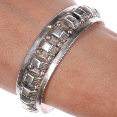 6.75'' Vintage Mexican sterling silver Art Deco style geometric cuff bracelet