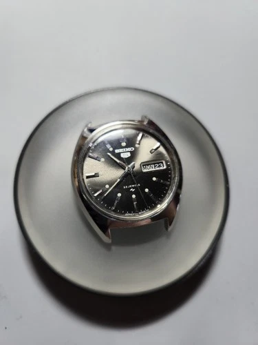 Seiko 5 Automatic 5126-8010 36mm Vintage
