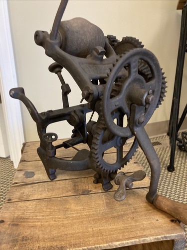 Antique Cast Iron McCormick Sickle Blade Sharpener Grinder Tool Gears Chicago IL - Picture 17 of 24