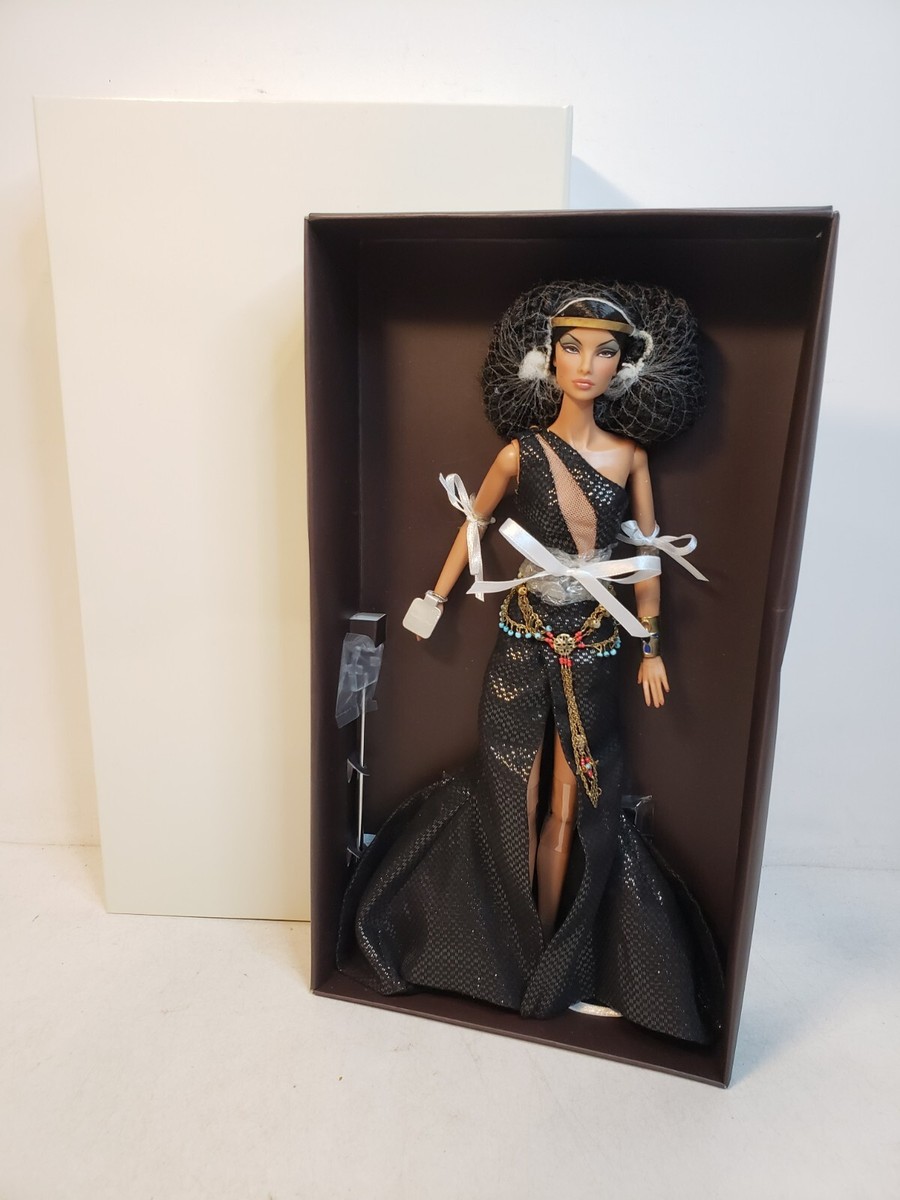 BACK TO BLACK NATALIA FATALE FR DOLL 2008 IFDC EXCLUSIVE