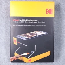 Mobile Film Scanner Lets You Scan photos from 35mm negatives and slide/film