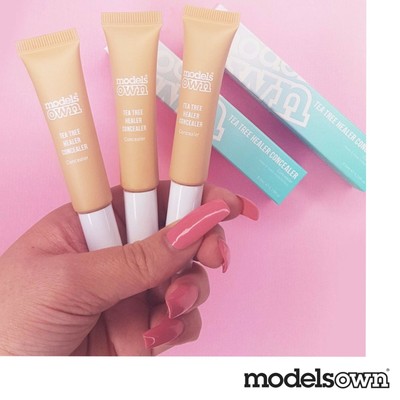 models own concealer