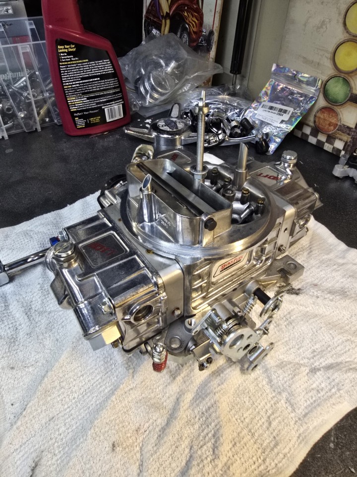 Quick Fuel HR680VS HRSeries Carburetor 680CFM VS Holley AED 4150