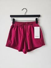 NWT LULULEMON Court Rival High Rise Short 3" Lined Size 4, BRRU Berry Red