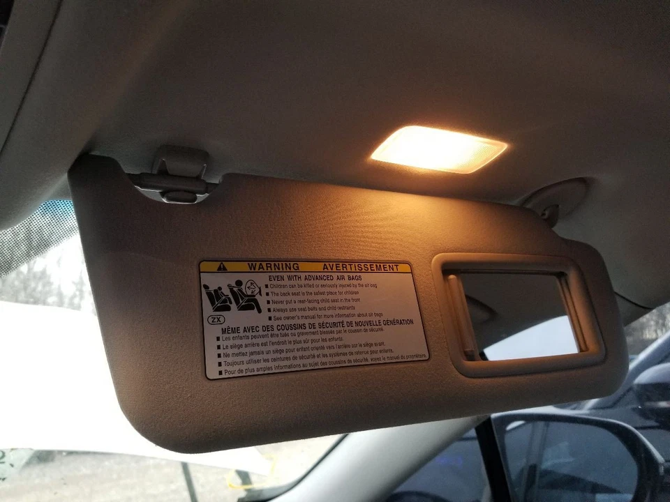 Lexus RX350 17 2017 parasol pasajero derecho gris Foto 3 de 4