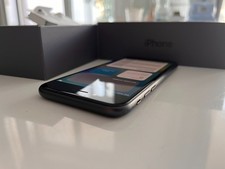 Apple iPhone 8 A1905 - 64GB - Space Grau (Ohne Simlock) 86% Akku