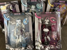 Monster High Reel Drama Doll Set Draculaura Cleo Clawdeen Lagoona Frankie