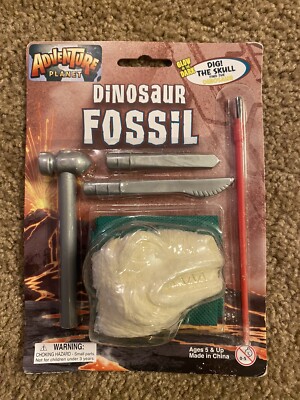 Adventure Planet Dinosaur Fossil Dig Kit