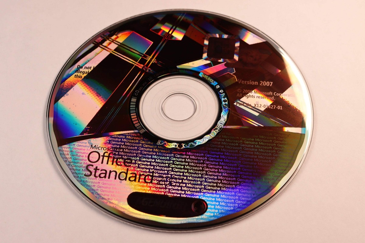 Microsoft Office 2007 Standard - Genuine CD-ROM with Product