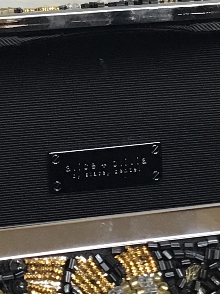 Cartera clutch/correa Alice And Olivia negra dorada con cuentas estrás Foto 4 de 4