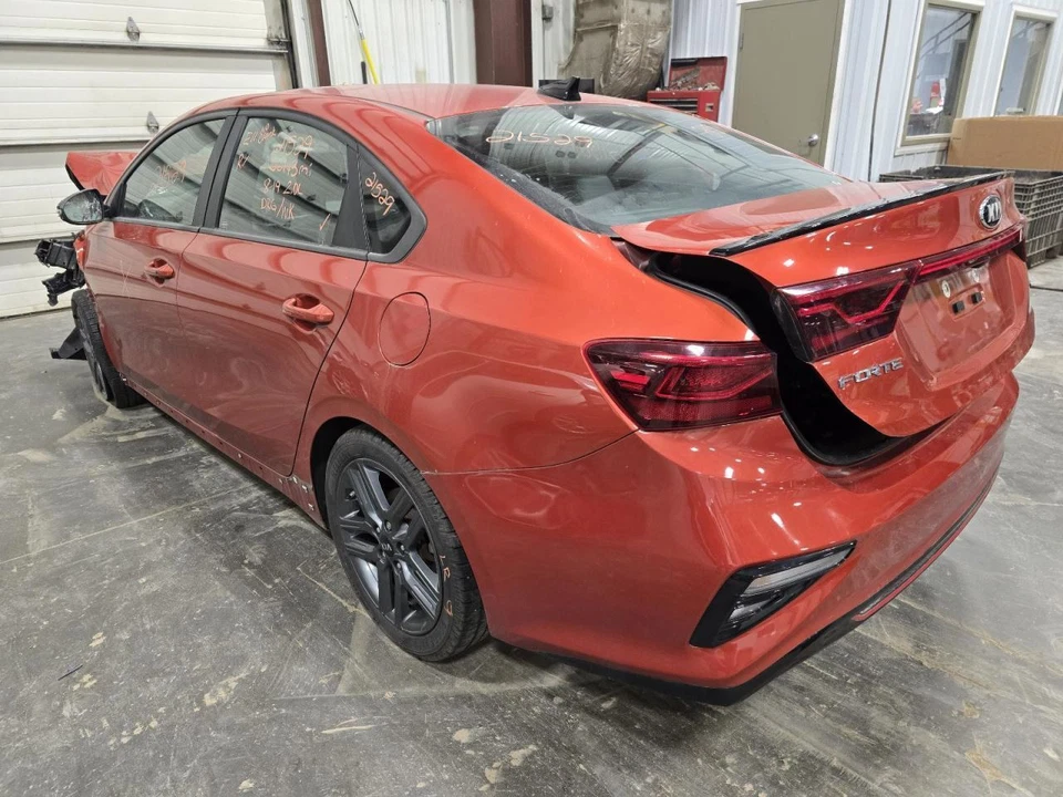 Alternador 17-24 KIA FORTE E820514 Foto 3 de 4