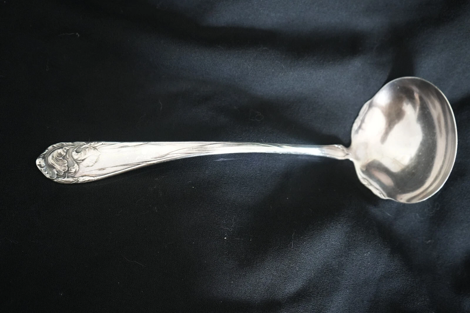 Vintage Oneida Community Silver Triple Plus Gravy/Oyster Ladle Fleur De Luce