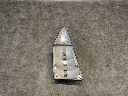 VW Passat B1 Rücklicht Rückleuchte Rechts Ohne Glass 331945215 #BK83-5