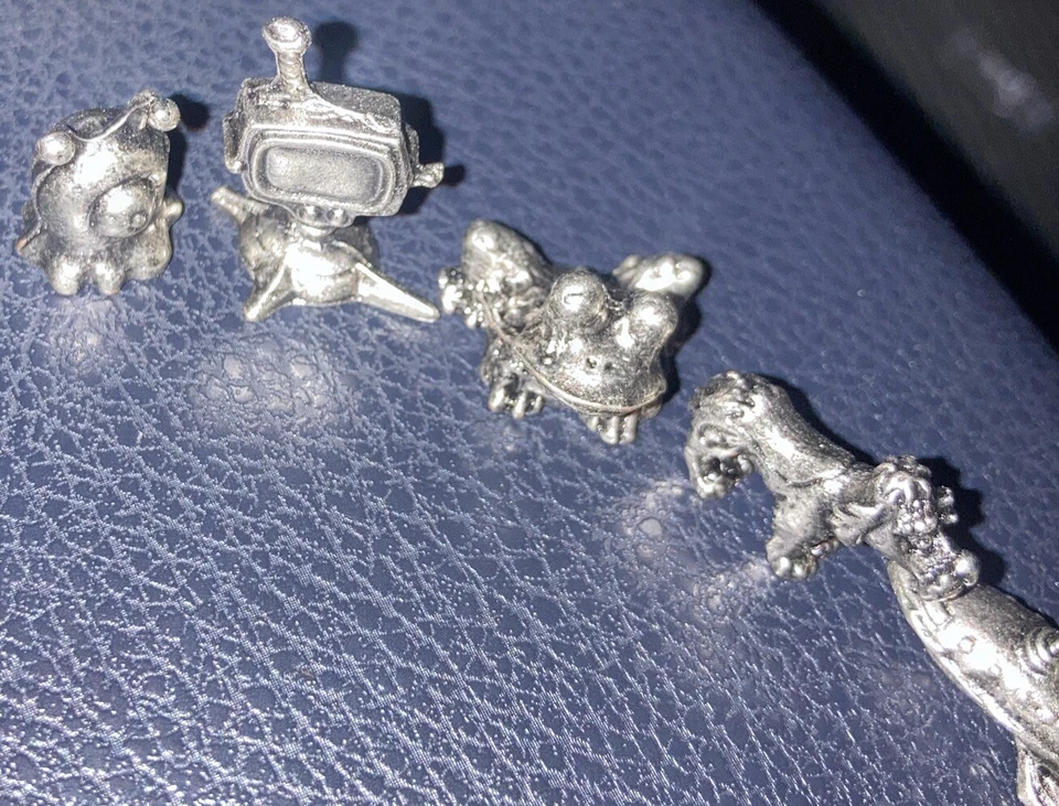 6 Tokens Only Futurama Monopoly Collectors Edition 2011 - Image 2 of 3