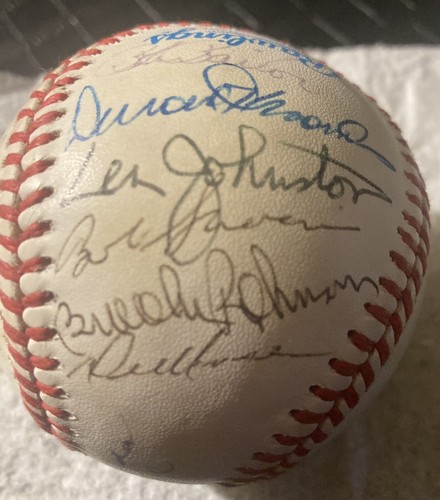 Rare 1960-1963Baltimore Orioles Team Signed AL. No COA. Nice Team Ball. 19 Name - Picture 8 of 9