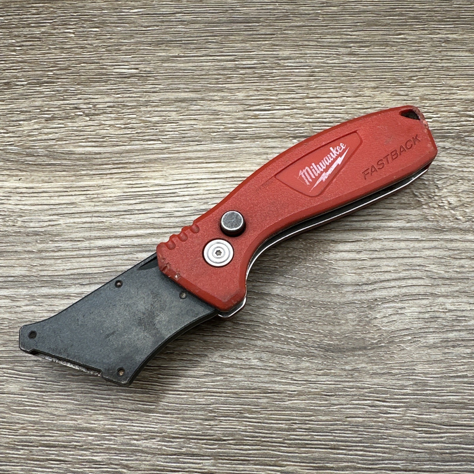 Milwaukee Fastback 48-22-1906 Button Lock Utility Pocket Knife 