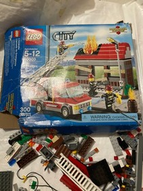 LEGO CITY FIRE EMERGENCY REPLACEMENT PIECES LOT NOT COMPLETE PIECES TOY 60003