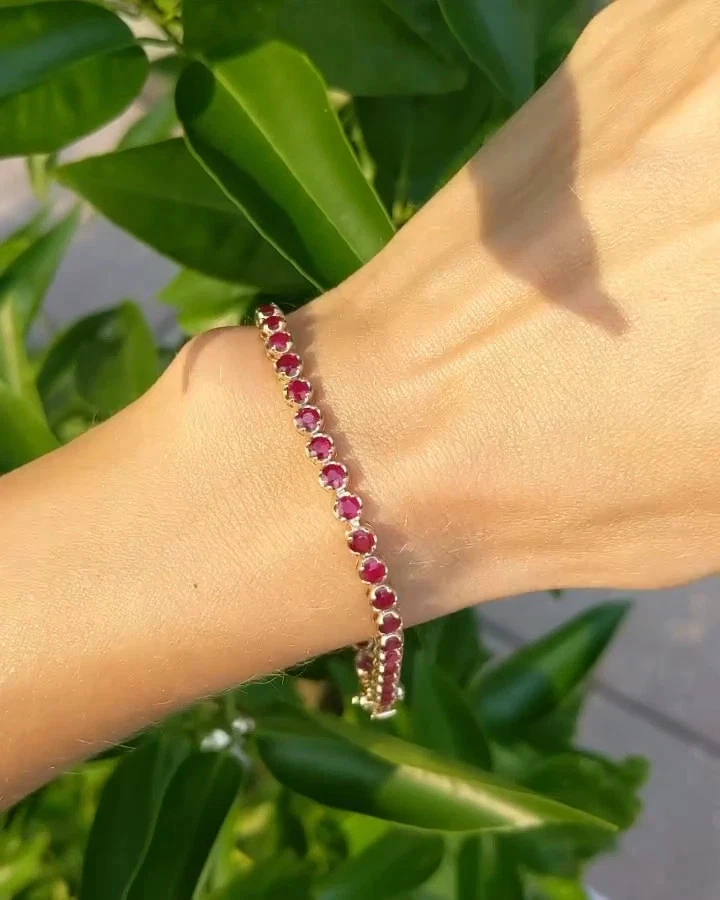 5.58 Ct Round Cut Natural Red Ruby Link Tennis Bracelet 14K Solid Yellow Gold - Image 2 of 4