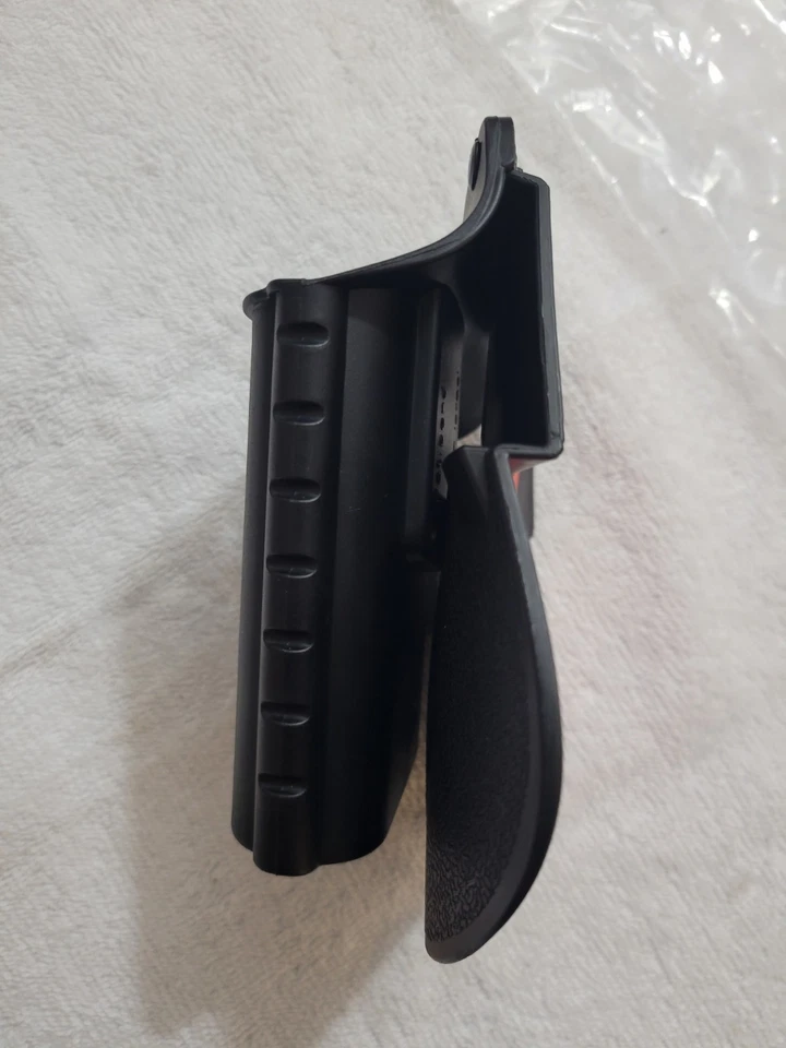 Fobus 1911 And Like Models Paddle Holster W/Retention RH (B8) - Image 3 of 4