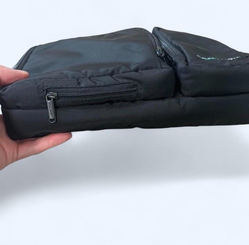 Vintage CaseLogic Carrying Case - Picture 3 of 8
