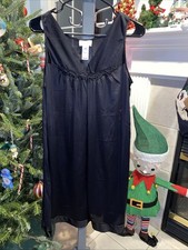 VTG Vanity Black Nylon Nightgown Medium 30-107 Satin Trim Floral Embroidery